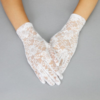 LACE GLOVES W/FLOWERS WHITE