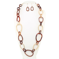 MULTICOLOR ACRYLIC ANCHOR CHAIN NECKLACE SET