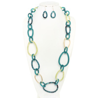 MULTICOLOR ACRYLIC ANCHOR CHAIN NECKLACE SET