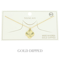 GOLD PLATED SCALLOPED QUATREFOIL NECKLACE