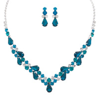 CRYSTAL RHINESTONE NECKLACE AND EARRINGS SET