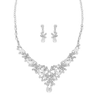 CRYSTAL EMBELLISHED STATEMENT NECKLACE SET